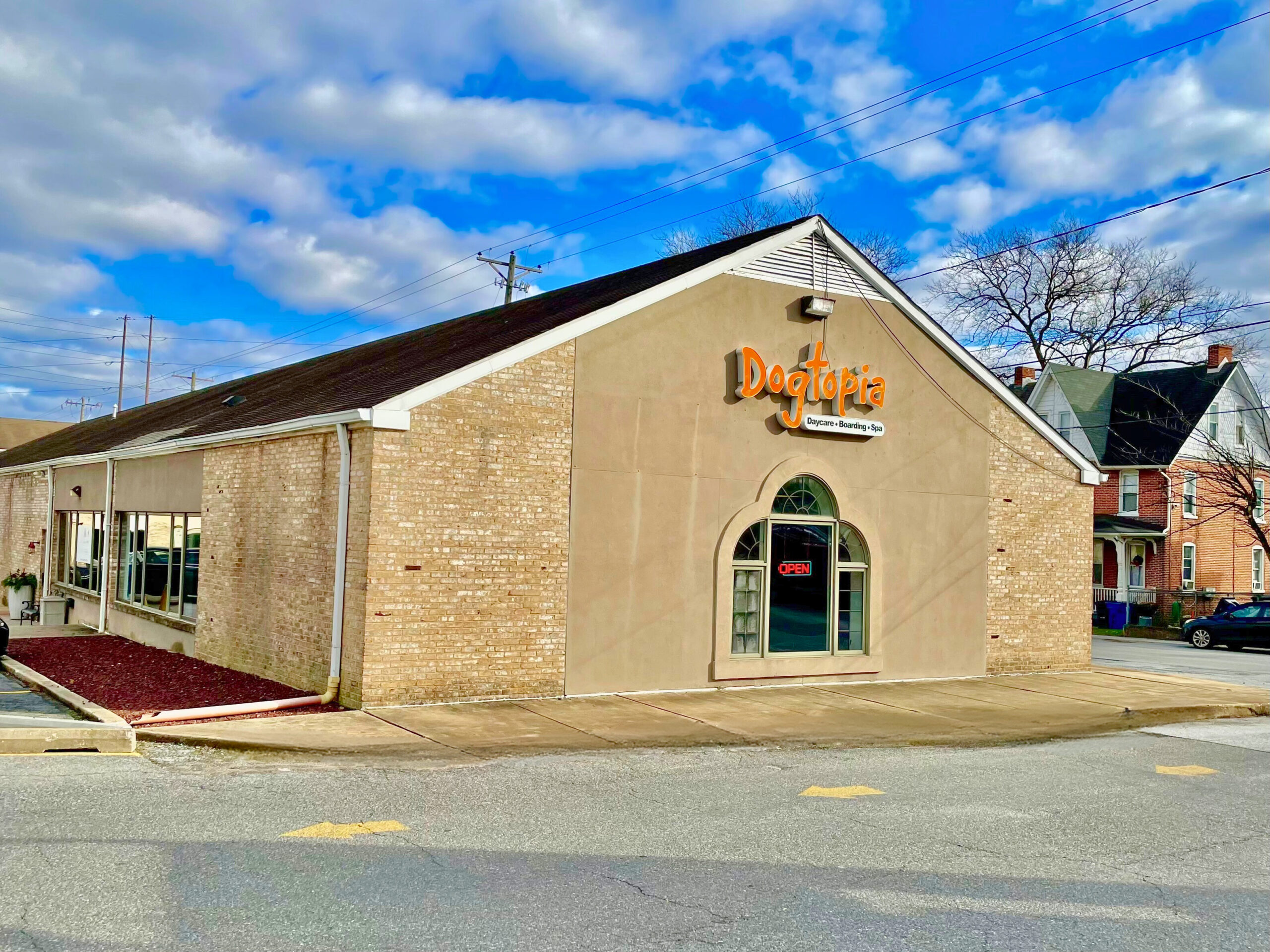 Elsmere Exterior