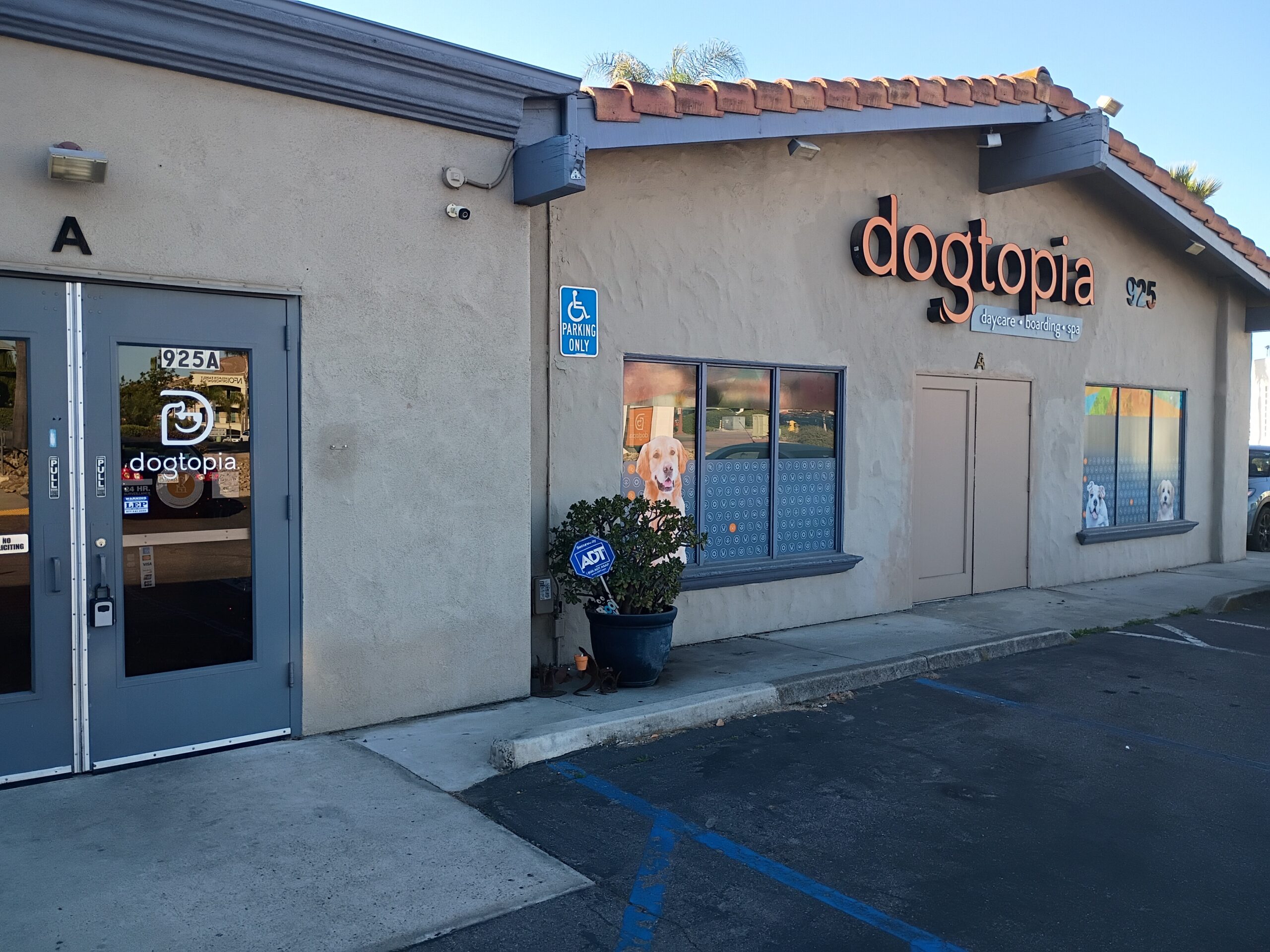 San Marcos Exterior